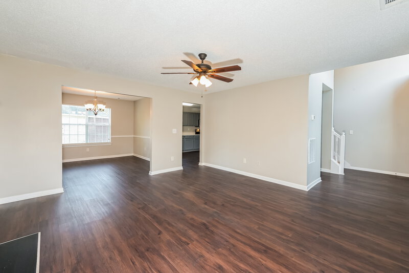 2,355/Mo, 3370 Spring Mesa Dr Snellville, GA 30039 Living Room View 2