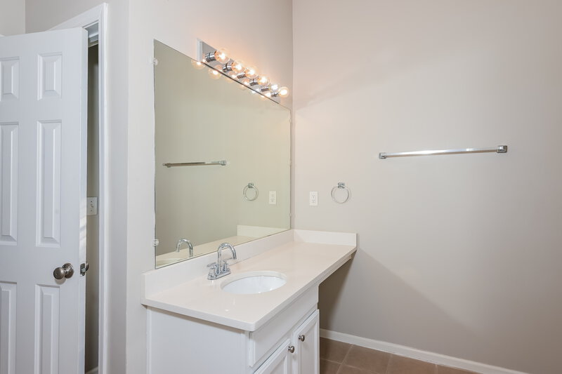 2,355/Mo, 3370 Spring Mesa Dr Snellville, GA 30039 Main Bathroom View