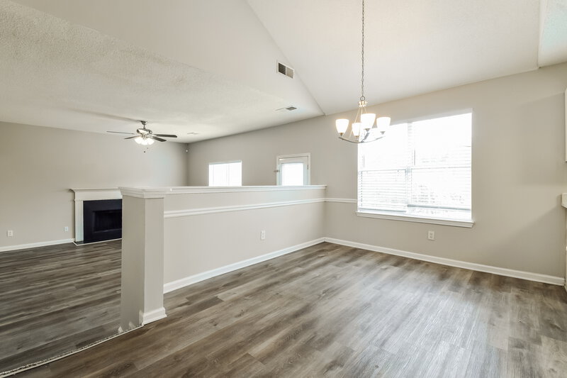 2,015/Mo, 3554 Waldrop Rd Decatur, GA 30034 Dining Room View