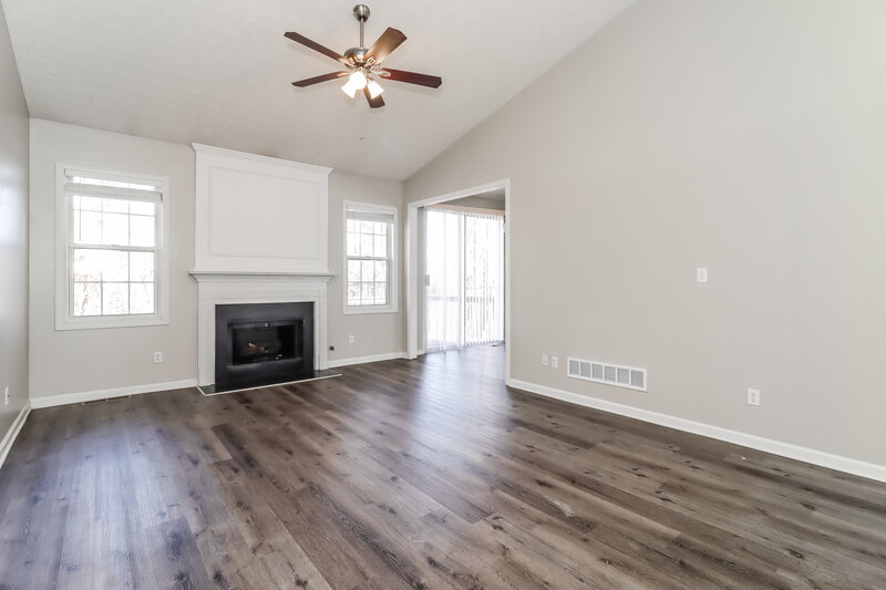 2,000/Mo, 7333 Copperbend Ct Austell, GA 30168 Living Room View