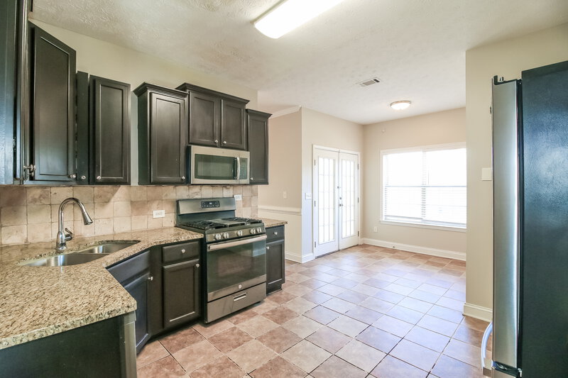 2,065/Mo, 453 Aviemore Loop McDonough, GA 30253 Kitchen View 2