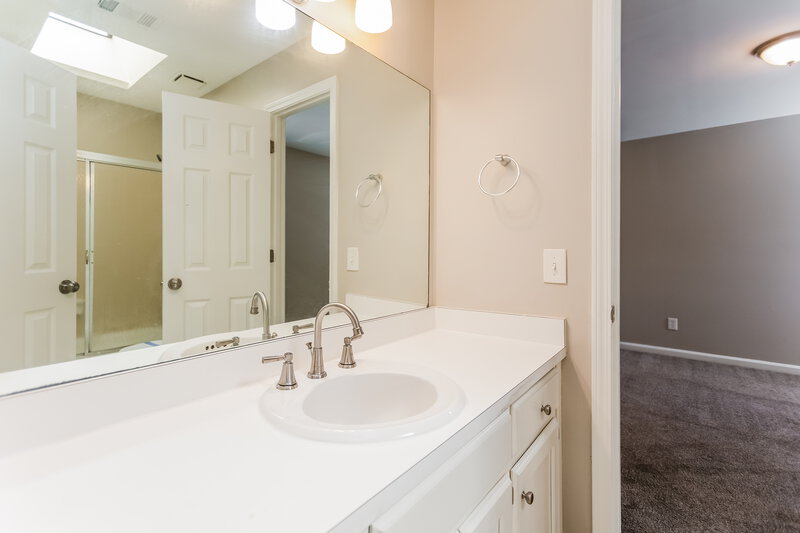 2,095/Mo, 488 Stonebridge Ct Stone Mountain, GA 30083 Bathroom View