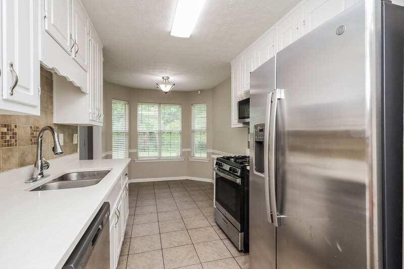 1,970/Mo, 115 Syracuse Lane Covington, GA 30016 Kitchen View 2