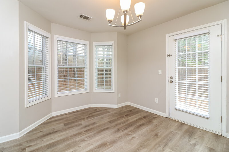 1,830/Mo, 5701 Castlebrook Dr Douglasville, GA 30134 Dining Room View