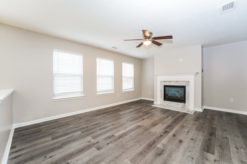 2,010/Mo, 4969 Saddle Creek Circle Ellenwood, GA 30294 Living Room View