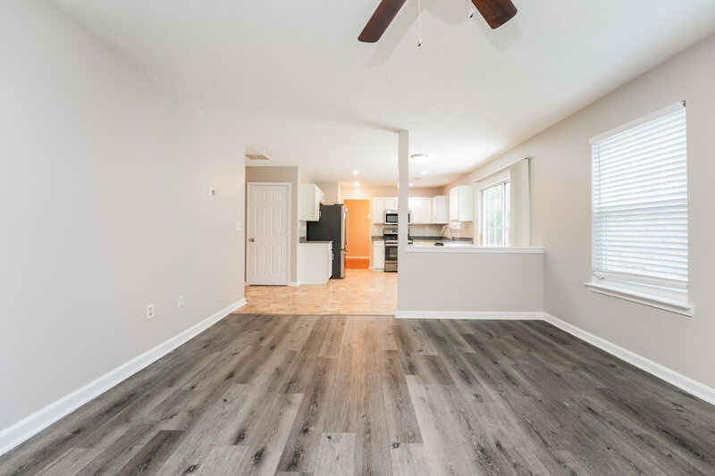 2,010/Mo, 4969 Saddle Creek Circle Ellenwood, GA 30294 Living Room View 2