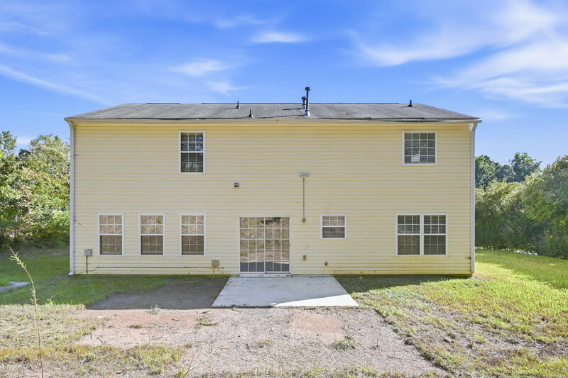 2,185/Mo, 4969 Saddle Creek Circle Ellenwood, GA 30294 Rear View