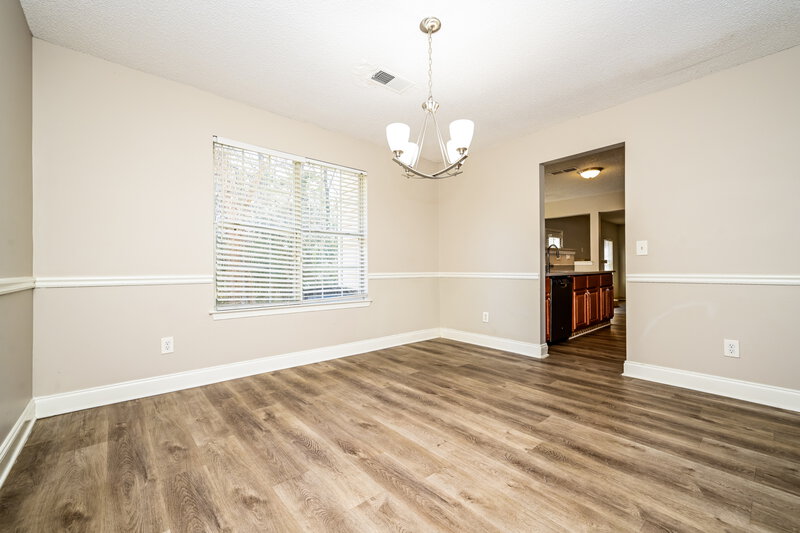 2,090/Mo, 6686 Pole Creek Lithonia, GA 30058 Dining Room View