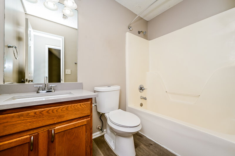 2,090/Mo, 6686 Pole Creek Lithonia, GA 30058 Bathroom View