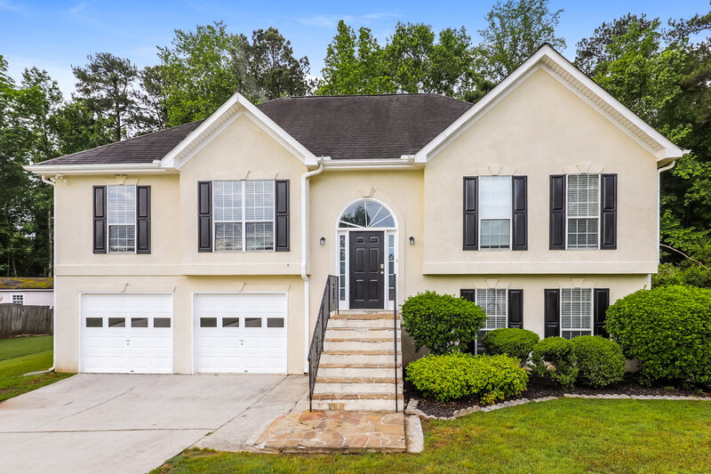 2,340/Mo, 240 Cannon Dr Fayetteville, GA 30214 External View