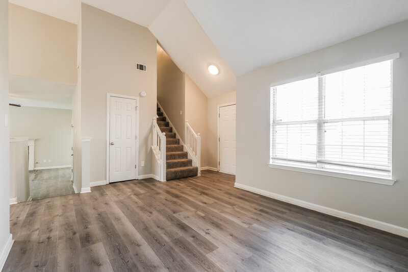 0/Mo, 3444 Sumter Pl Decatur, GA 30034 Living Room View