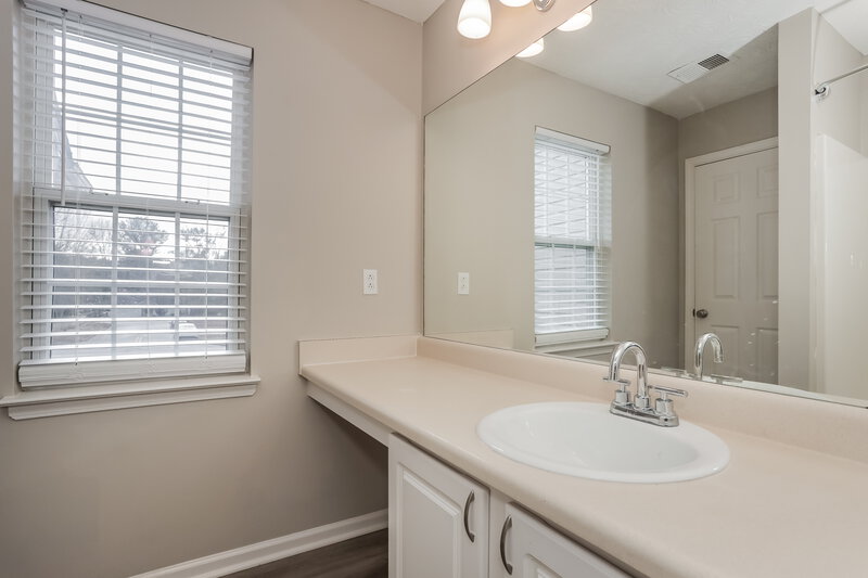 1,695/Mo, 28 Shady Oak Lane Newnan, GA 30263 Bathroom View 2