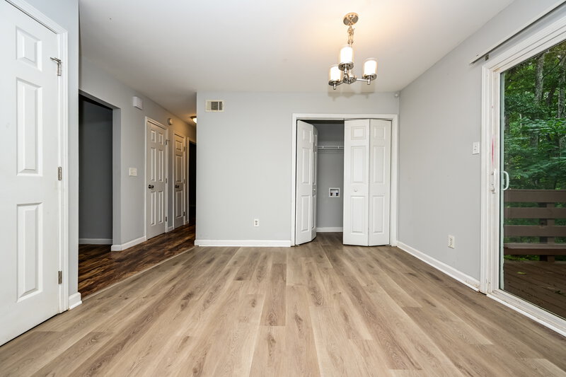 2,100/Mo, 5355 Forest Downs Cir Atlanta, GA 30349 Dining Room View