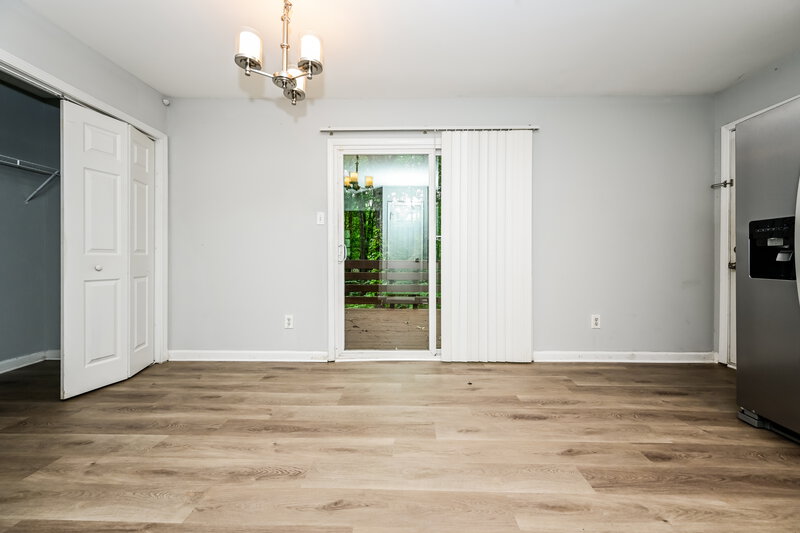 2,100/Mo, 5355 Forest Downs Cir Atlanta, GA 30349 Dining Room View 2