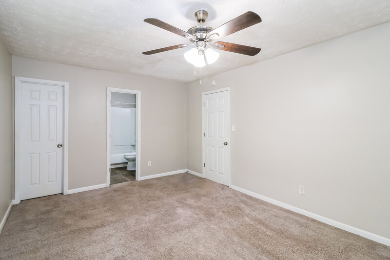 1,620/Mo, 548 Sherwood Grn Stone Mountain, GA 30087 Main Bedroom View 2