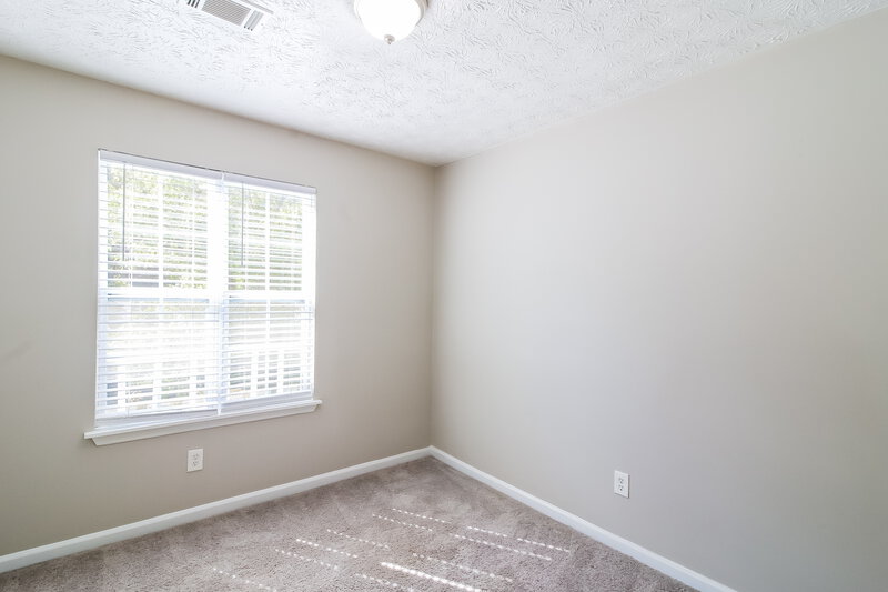 1,620/Mo, 548 Sherwood Grn Stone Mountain, GA 30087 Bedroom View 2