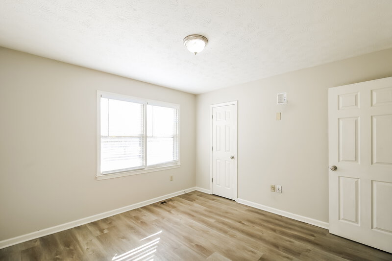 1,610/Mo, 10 Beaverdam Ct Covington, GA 30016 Bedroom View 2