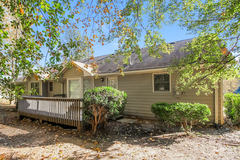 1,610/Mo, 10 Beaverdam Ct Covington, GA 30016 Rear View