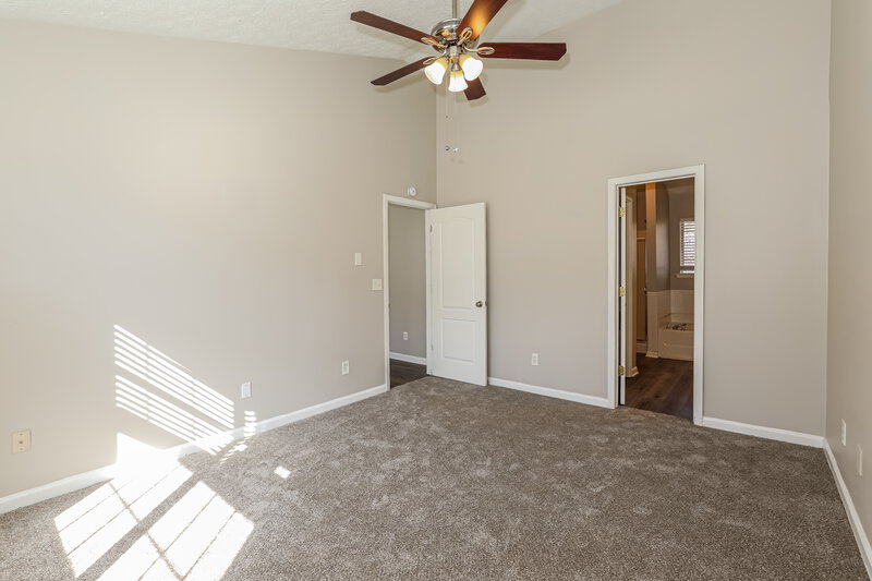 2,000/Mo, 587 Rosewood Cir Jonesboro, GA 30238 Main Bedroom View