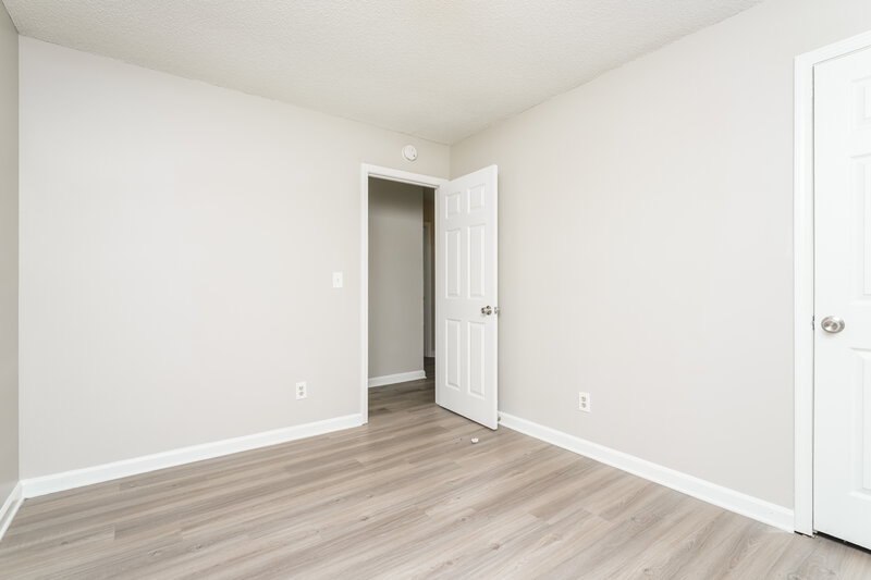 1,885/Mo, 839 Ashley Lane Stone Mountain, GA 30087 Bedroom View