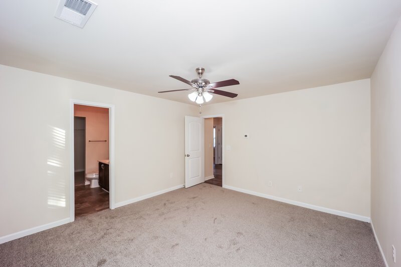 1,880/Mo, 12047 Quail Dr Hampton, GA 30228 Main Bedroom View 2