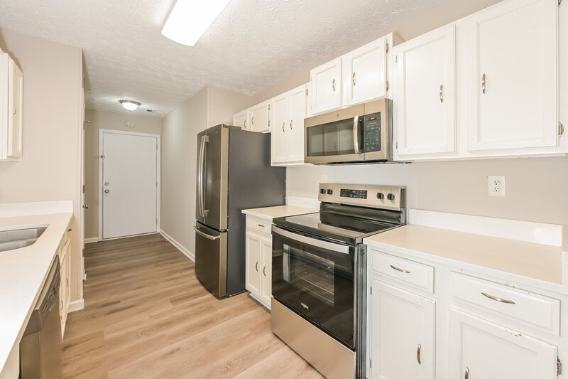 1,780/Mo, 5406 Cindy Ln SE Conyers, GA 30094 Kitchen View