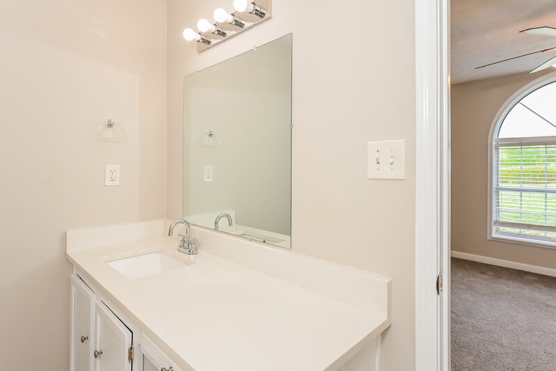 1,780/Mo, 5406 Cindy Ln SE Conyers, GA 30094 Main Bathroom View 2