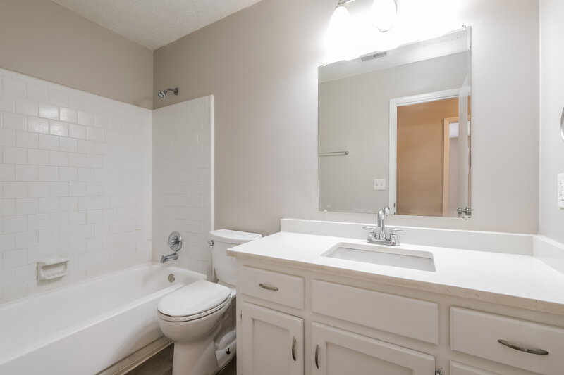 1,990/Mo, 8983 Habersham Dr Jonesboro, GA 30238 Bathroom View