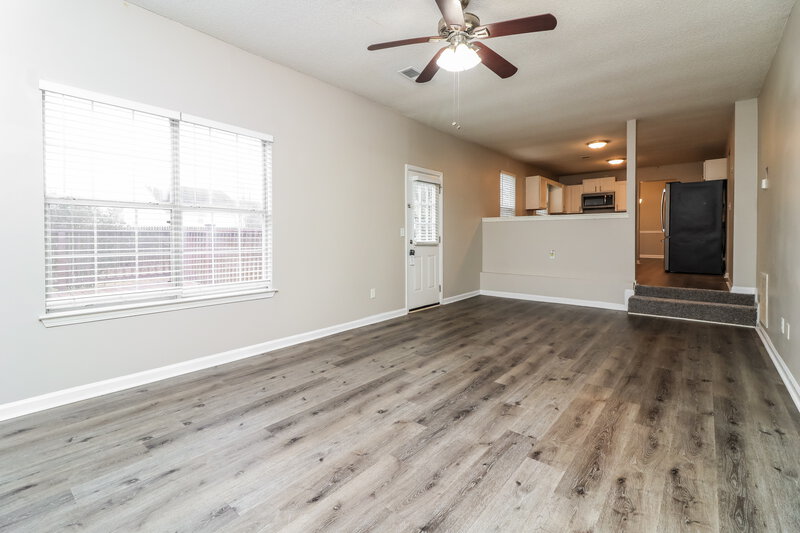 2,135/Mo, 2208 Glen Briar Way Lithonia, GA 30058 Living Room View 4