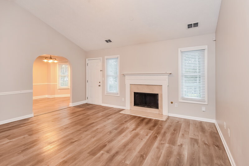 2,150/Mo, 4969 Abbotts Glen Trl NW Acworth, GA 30101 Living Room View