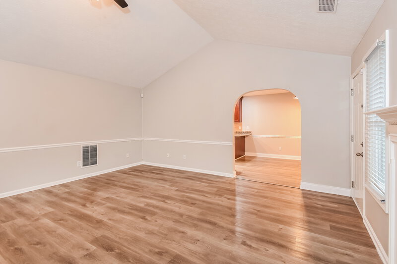 2,150/Mo, 4969 Abbotts Glen Trl NW Acworth, GA 30101 Living Room View 2