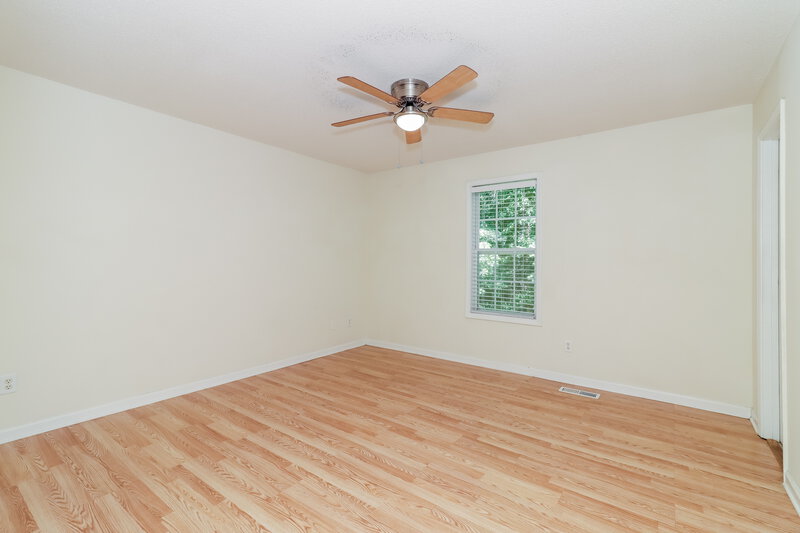 2,250/Mo, 757 Newport Dr Villa Rica, GA 30180 Main Bedroom View