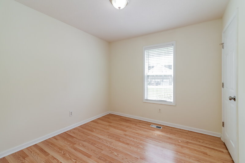 2,250/Mo, 757 Newport Dr Villa Rica, GA 30180 Bedroom View 3