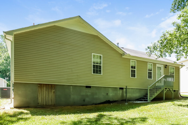 2,250/Mo, 757 Newport Dr Villa Rica, GA 30180 Rear View