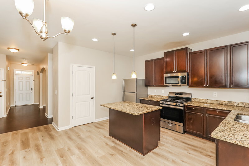 2,495/Mo, 4782 Brookwood Place Atlanta, GA 30349 Kitchen View