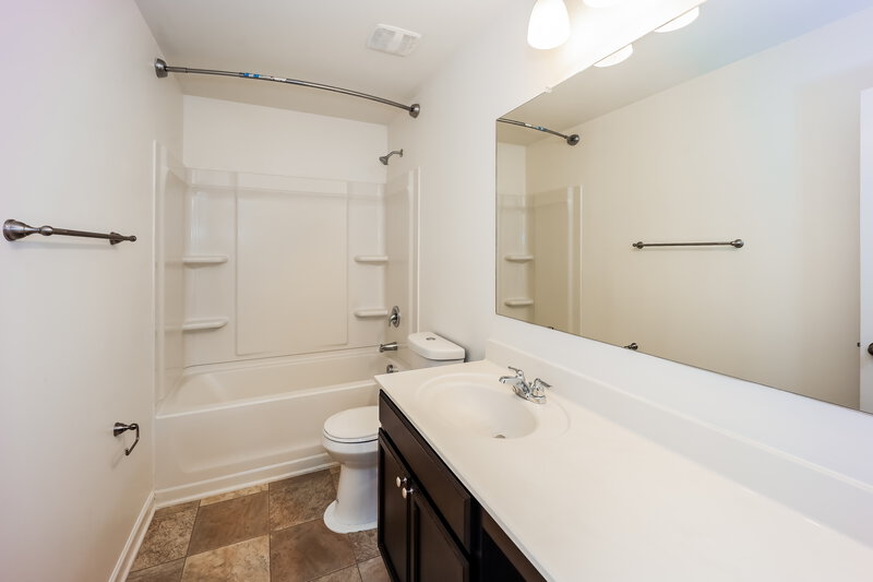 2,165/Mo, 4782 Brookwood Place Atlanta, GA 30349 Bathroom View