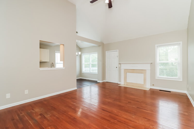 2,010/Mo, 55 Richmond Dr Hiram, GA 30141 Living Room View 2