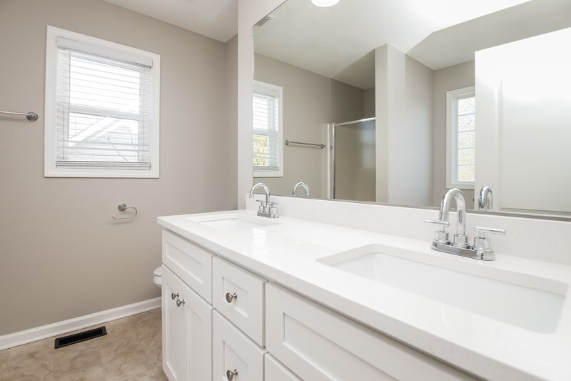 2,015/Mo, 55 Richmond Dr Hiram, GA 30141 Master Bathroom View
