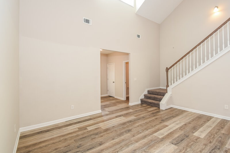 1,835/Mo, 19 Celtic Court Adairsville, GA 30103 Living Room View 2