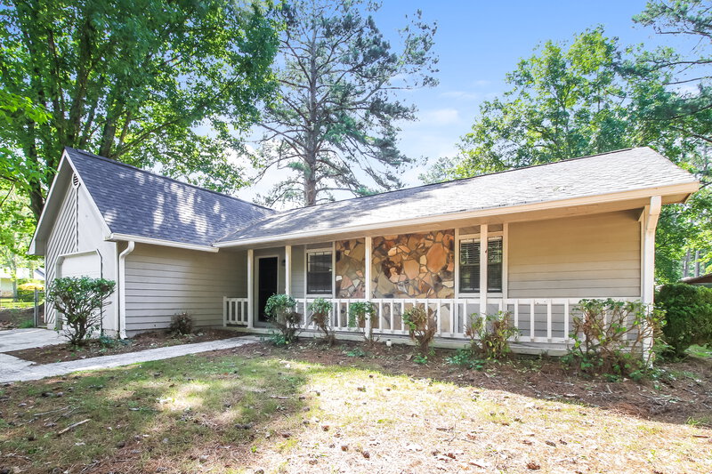 1,735/Mo, 9346 Woodknoll Way Jonesboro, GA 30238 Front View