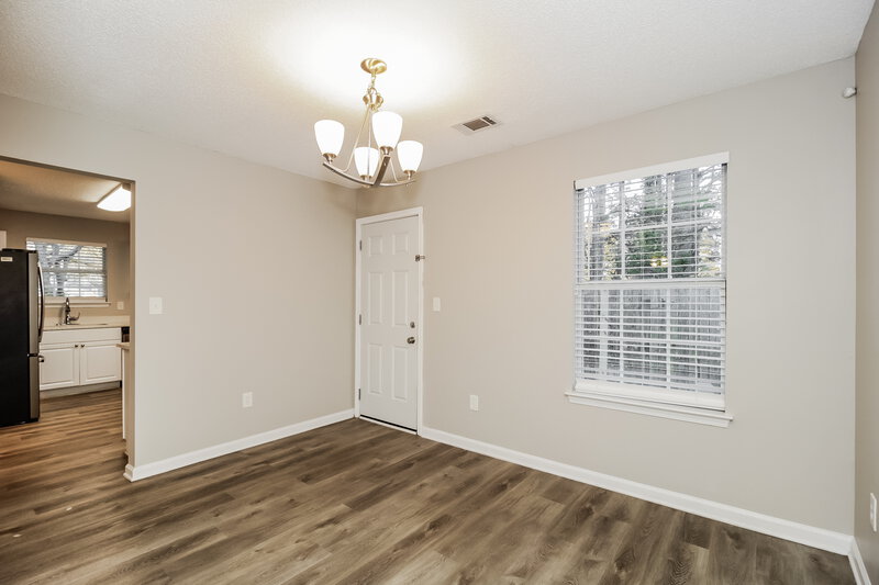 2,285/Mo, 427 Windstream Dr SW Marietta, GA 30060 Dining Room View