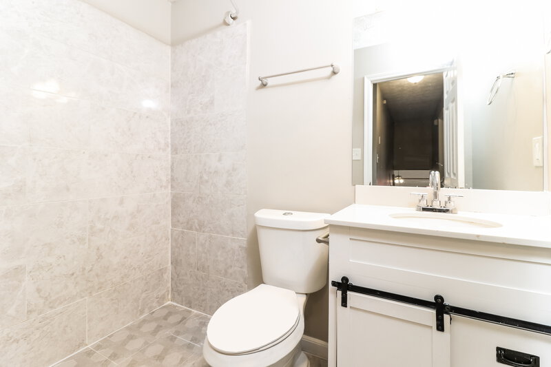 2,160/Mo, 1095 Sycamore Smt Sugar Hill, GA 30518 Bathroom View