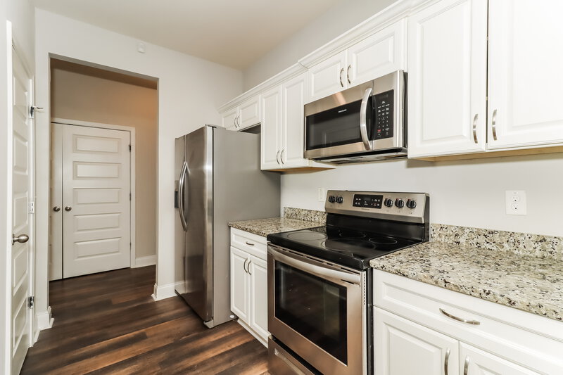1,815/Mo, 67 Rosemont Court Hiram, GA 30141 Kitchen View