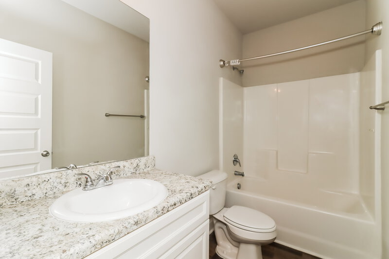 1,815/Mo, 67 Rosemont Court Hiram, GA 30141 Bathroom View
