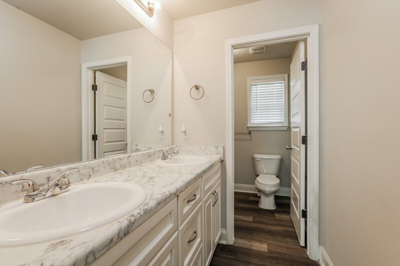 1,890/Mo, 77 Rosemont Court Hiram, GA 30141 Main Bathroom View 2