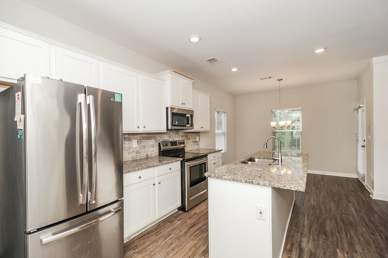 3,010/Mo, 357 Daffodil Dr Temple, GA 30179 Kitchen View