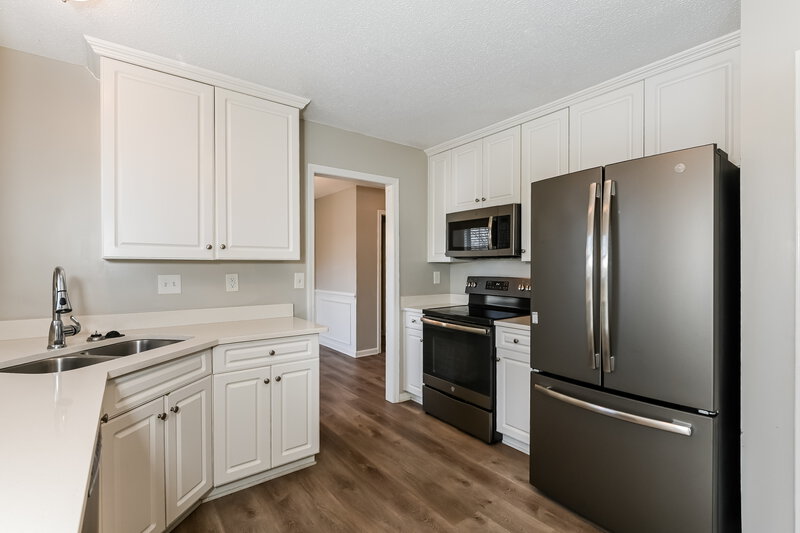 2,175/Mo, 1138 Chateau Terrace McDonough, GA 30253 Kitchen View 2