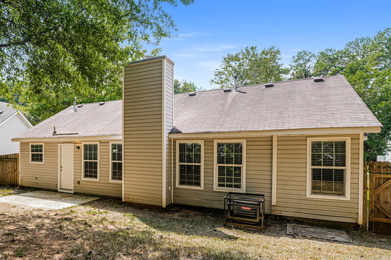 1,760/Mo, 2404 Rambling Way Lithonia, GA 30058 Rear View