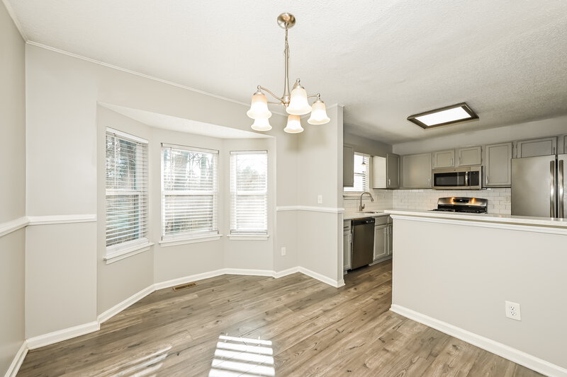 1,910/Mo, 6609 Swift Creek Rd Lithonia, GA 30058 Dining Room View