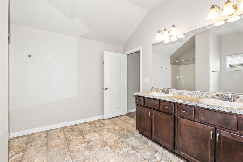 2,580/Mo, 461 Townsend Bnd Stockbridge, GA 30281 Primary Bathroom View
